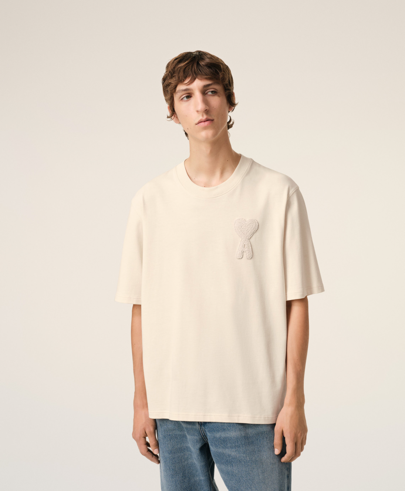 T-SHIRT BEIGE PATCH AMI DE COEUR EN COTON